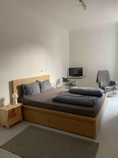 Stilvoll saniert: Ein-Zimmer-Apartment in Kreuzberg — photo 1